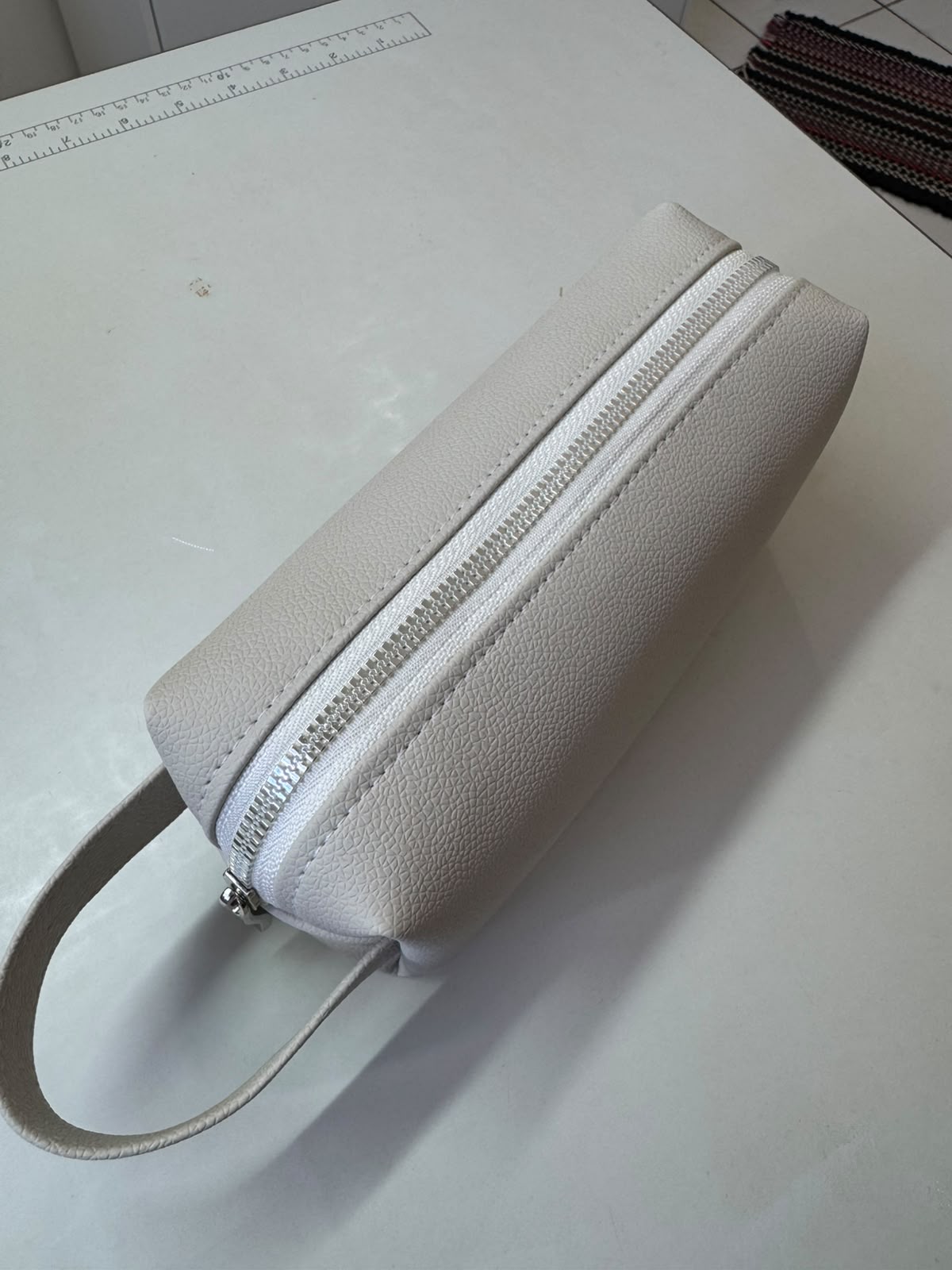 Detalhe de bolsa artesanal